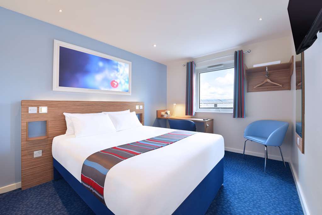Travelodge Basildon Wickford Habitación foto
