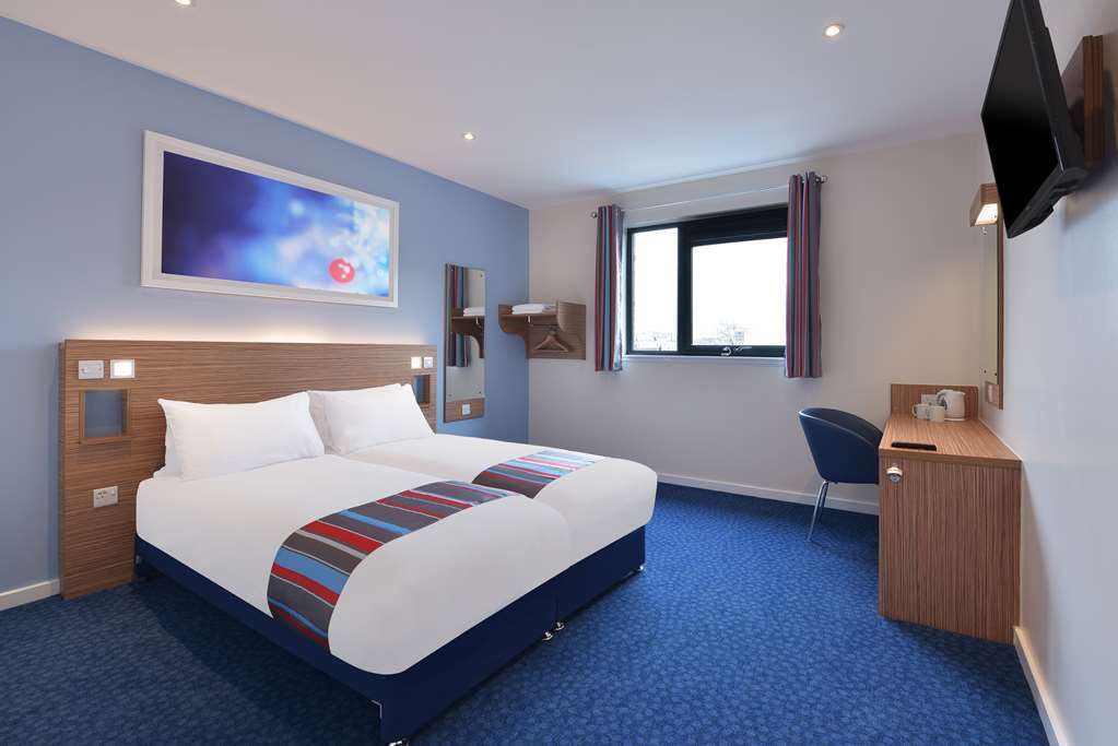 Travelodge Basildon Wickford Habitación foto
